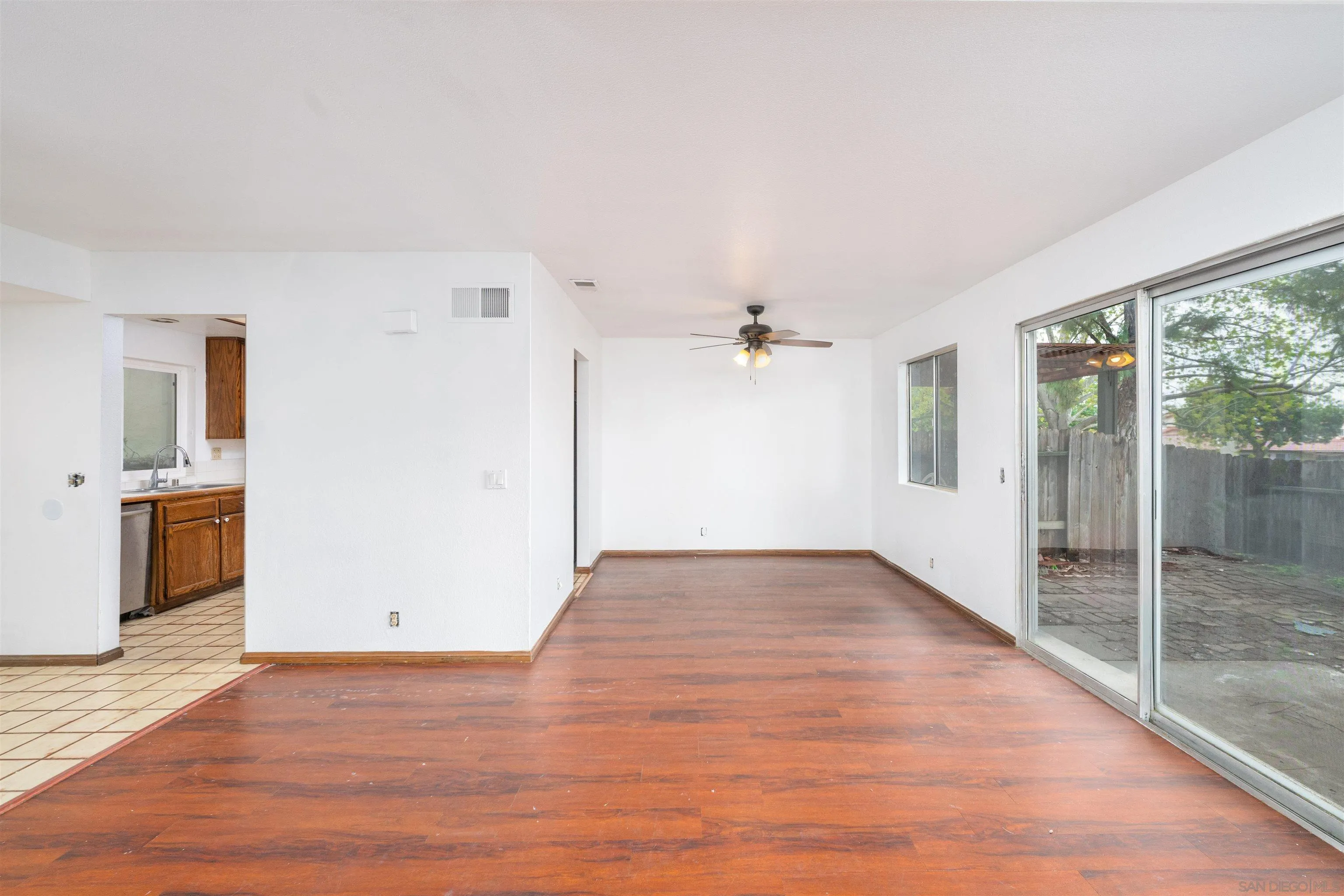 5654 Tumbleweed Way Oceanside, CA 92057 - Photo 5 of 31