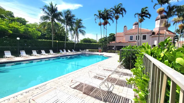 $2,300 | 401 Belmont Place, Boynton Beach, FL 33436