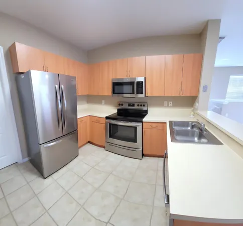 $2,300 | 401 Belmont Place, Boynton Beach, FL 33436