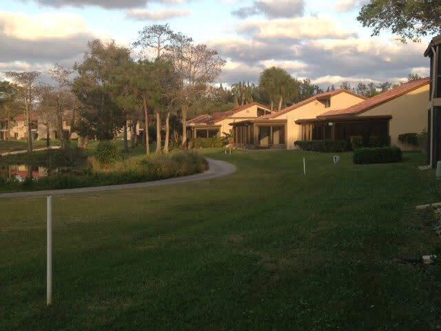 8425 Casa Del Lago, Unit C Boca Raton, FL 33433 - Photo 26 of 27 10