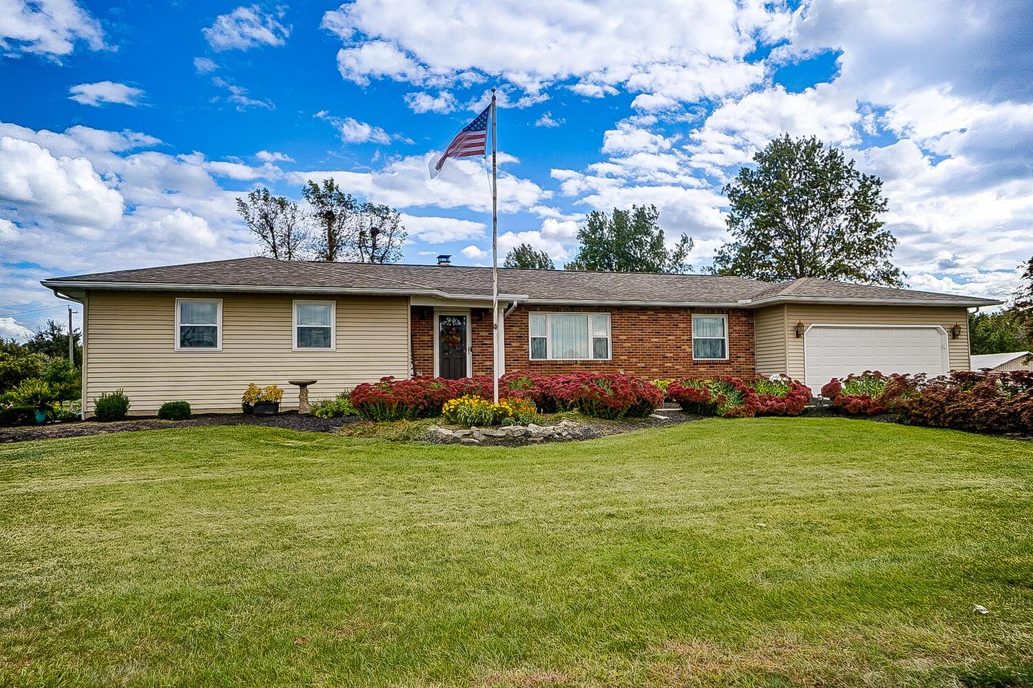 7635 Patterson Road Hilliard, OH 43026 - Photo 3 of 74