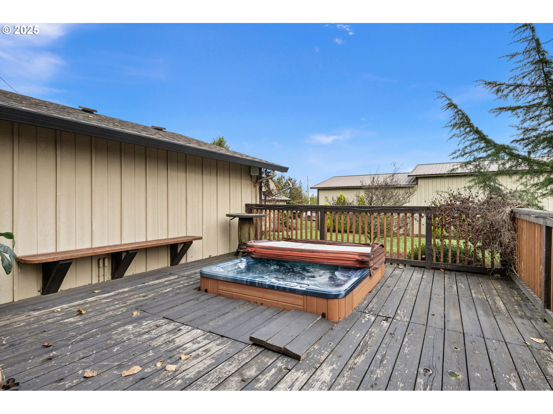 32968 Camas Swale Road Creswell, OR 97426 - Photo 28 of 44 a view of outdoor space with seating area