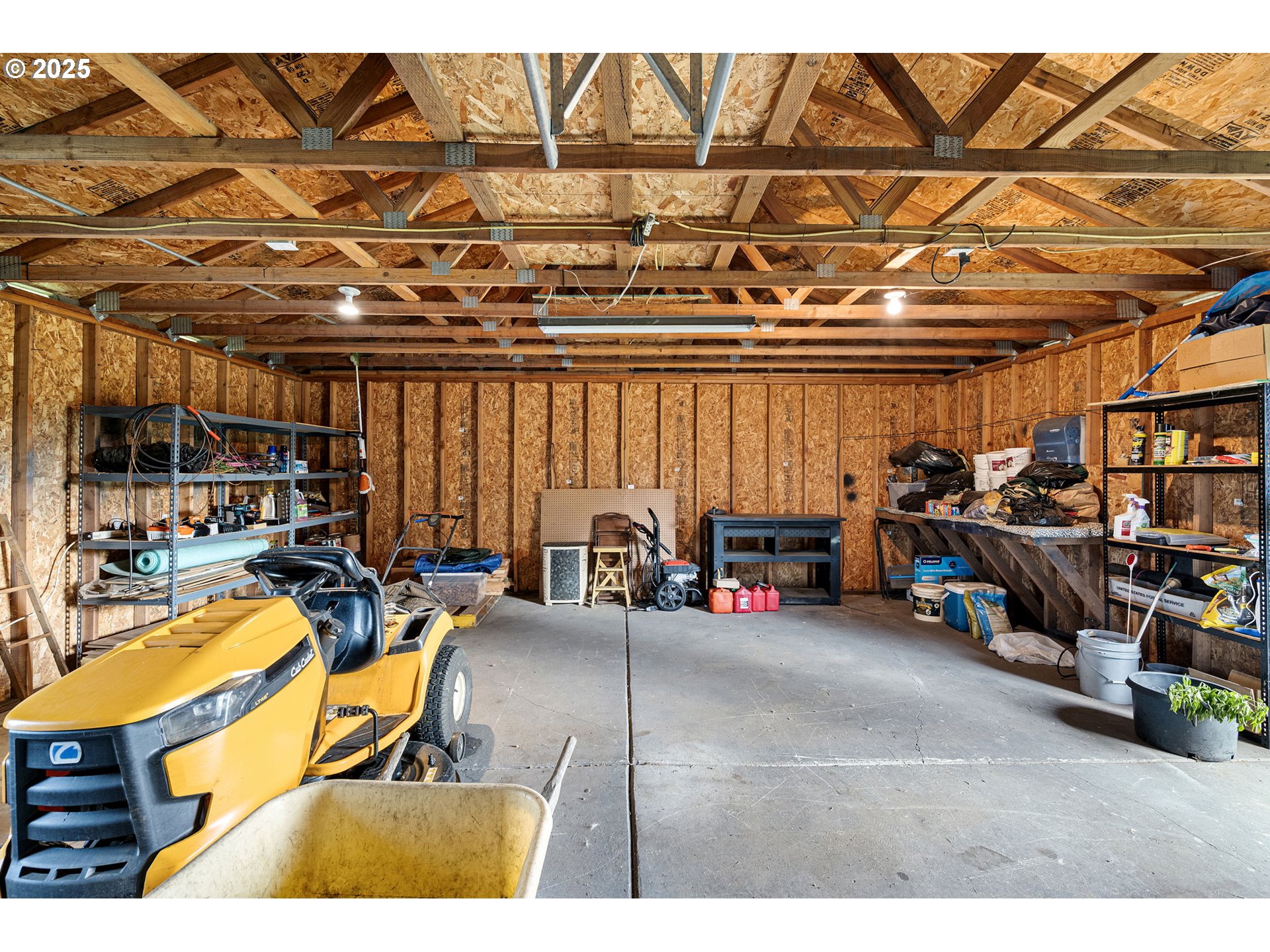 32968 Camas Swale Road Creswell, OR 97426 - Photo 36 of 44 a view of a room with gym equipment