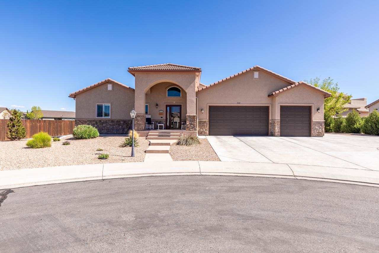 962 Hickory Street Fruita, CO 81521 - Photo 1 of 35