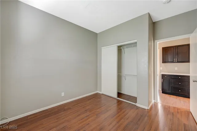 $1,945 | 971 Whispering Grove Avenue, Las Vegas, NV 89123