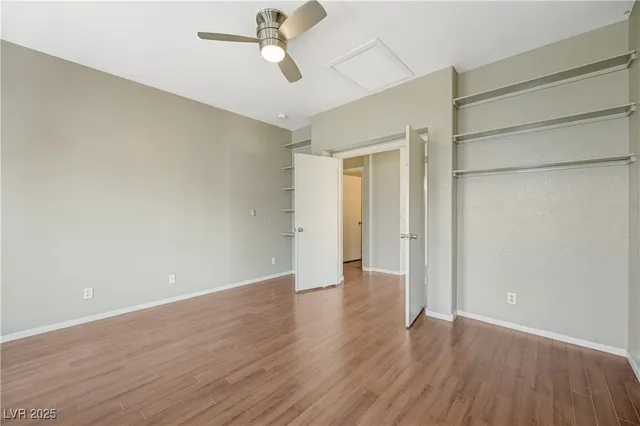 $1,945 | 971 Whispering Grove Avenue, Las Vegas, NV 89123