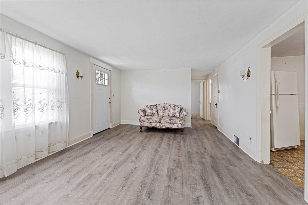 48 Ray Street Ludlow, MA 01056 - Photo 5 of 37 Gallery Image 5