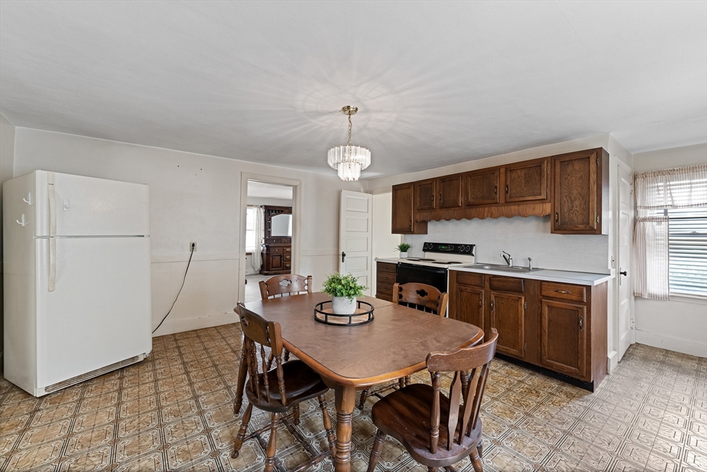 48 Ray Street Ludlow, MA 01056 - Photo 7 of 37 Gallery Image 7