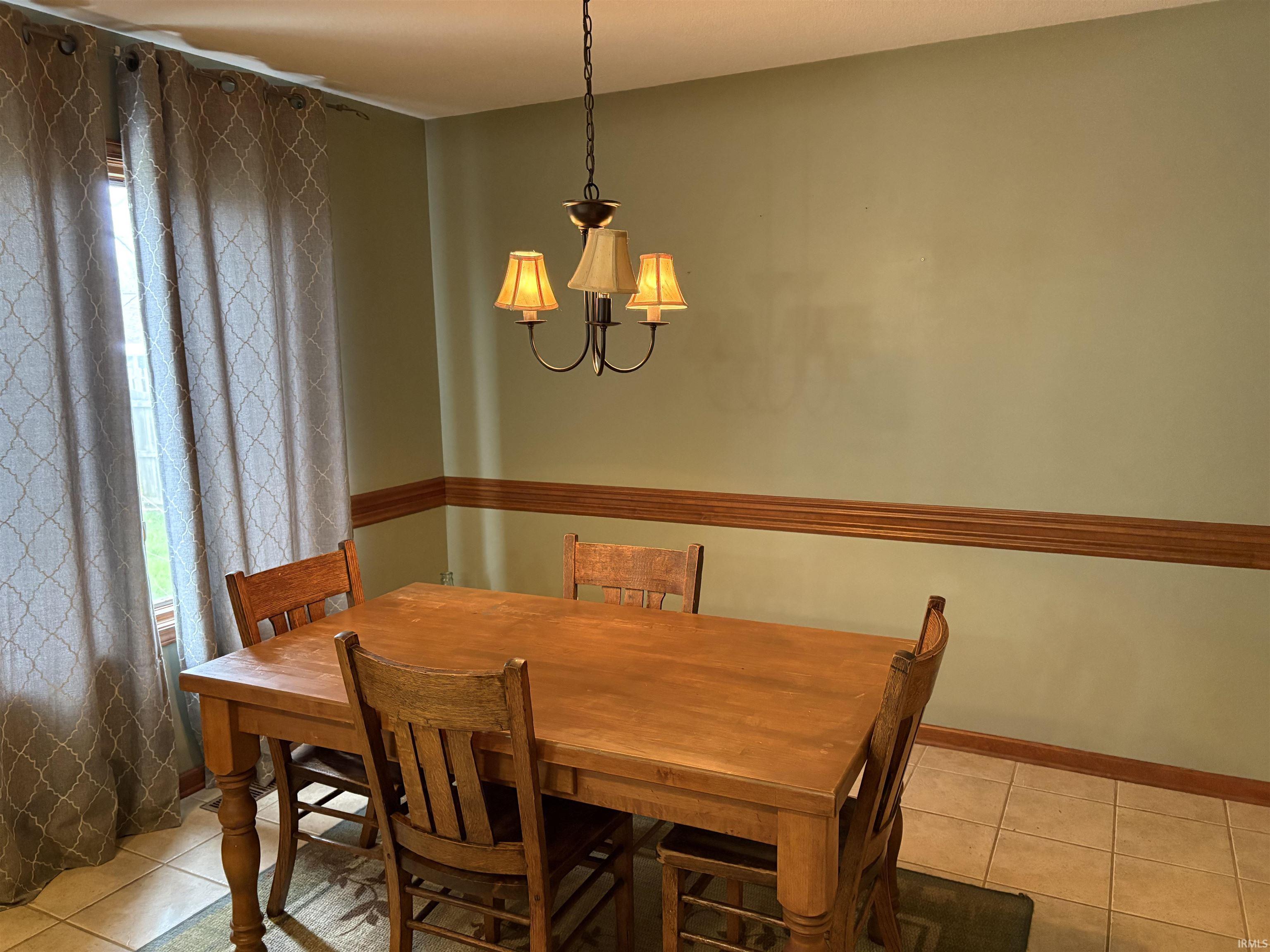 1531 Ridgewood Lane Bluffton, IN 46714 - Photo 7 of 22