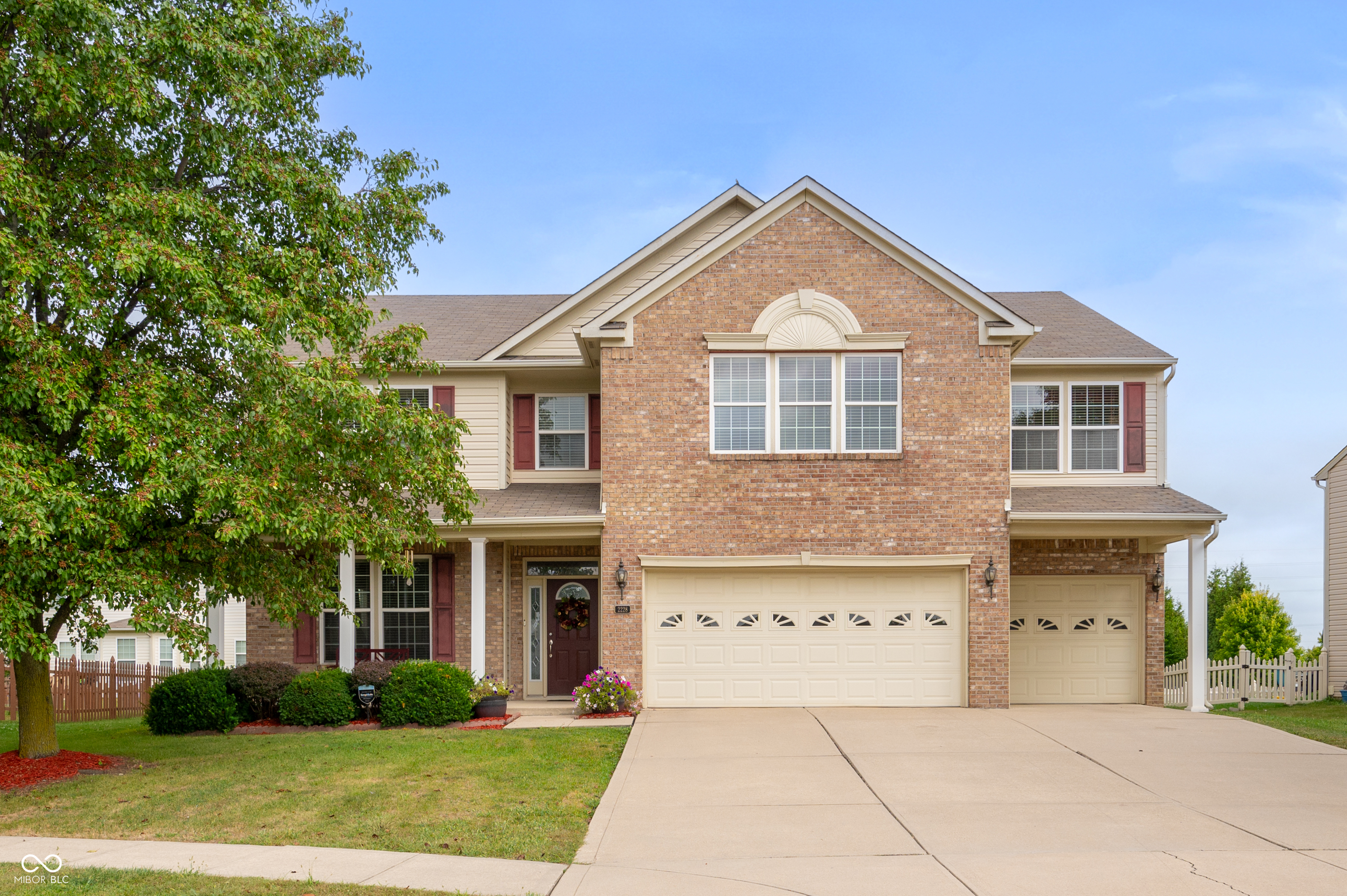 2228 Bluewing Road Greenwood, IN 46143 - Photo 2 of 50 Gallery Image 2