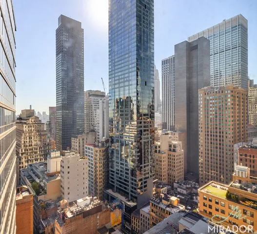 $5,100 | 15 Park Row, Unit 16B | Financial District