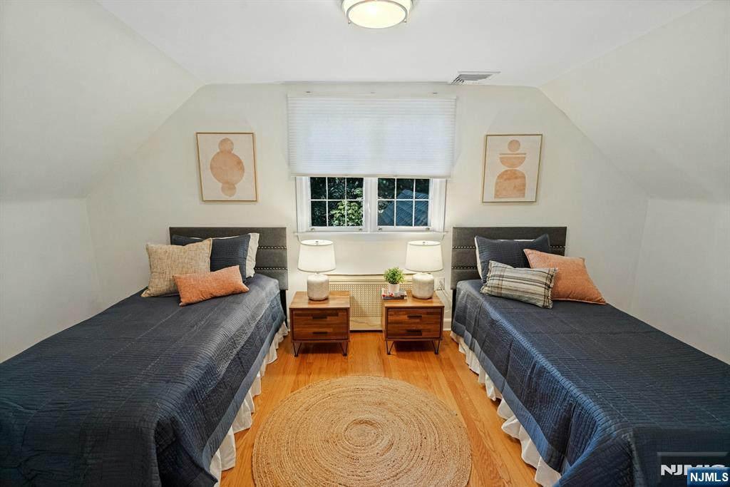 163 Cottage Road Wyckoff, NJ 07481 - Photo 26 of 35 Gallery Image 26