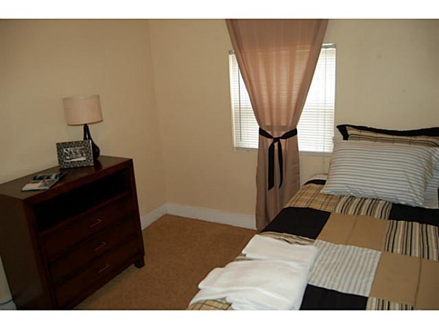 2010 Stelzer Road Columbus, OH 43219 - Photo 13 of 17