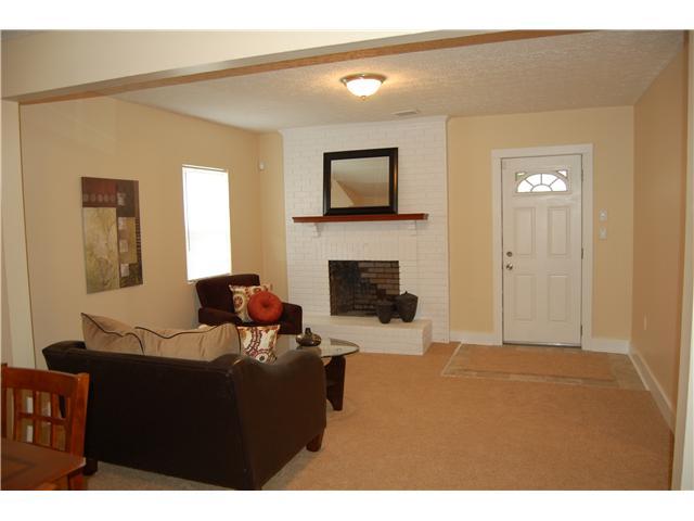 2010 Stelzer Road Columbus, OH 43219 - Photo 7 of 17
