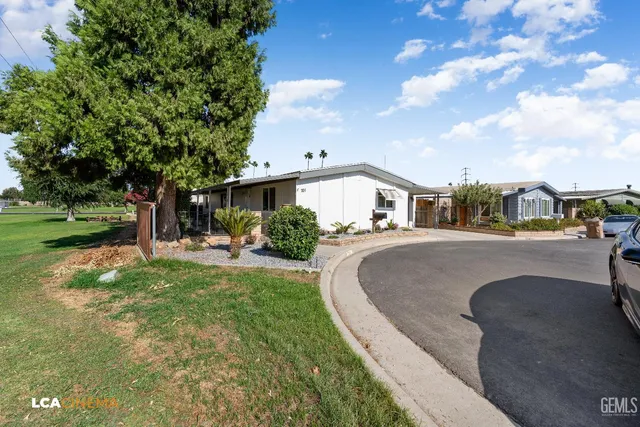 a picture of street view