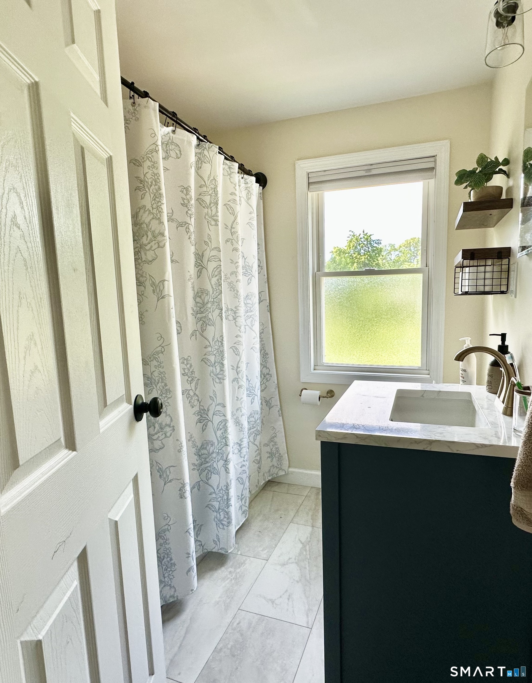 433 Reed Avenue Windsor Locks, CT 06096 - Photo 12 of 18