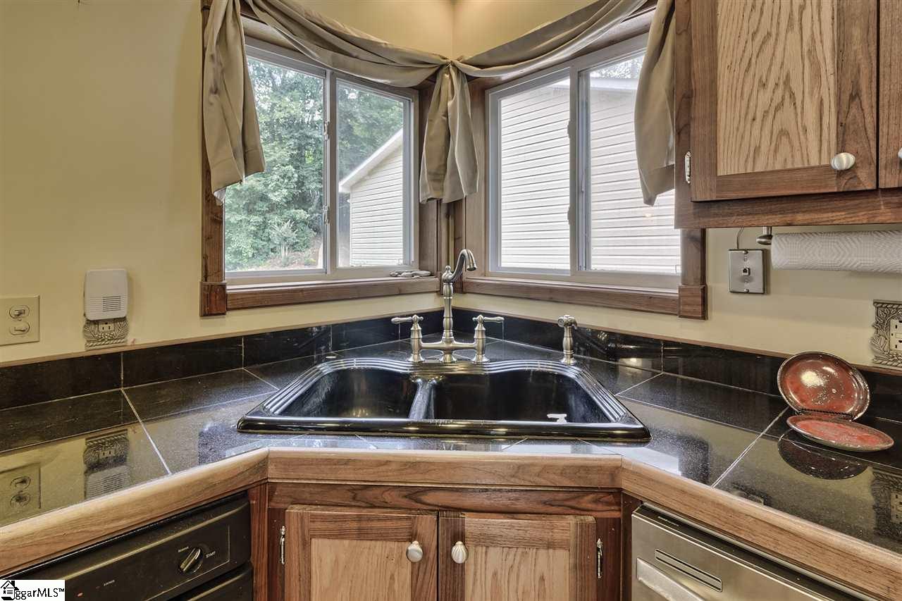 866 Hester Store Road Easley, SC 29640 - Photo 6 of 35 Gallery Image 6