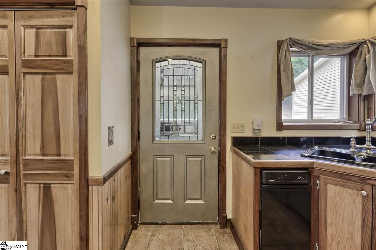 866 Hester Store Road Easley, SC 29640 - Photo 7 of 35 Gallery Image 7