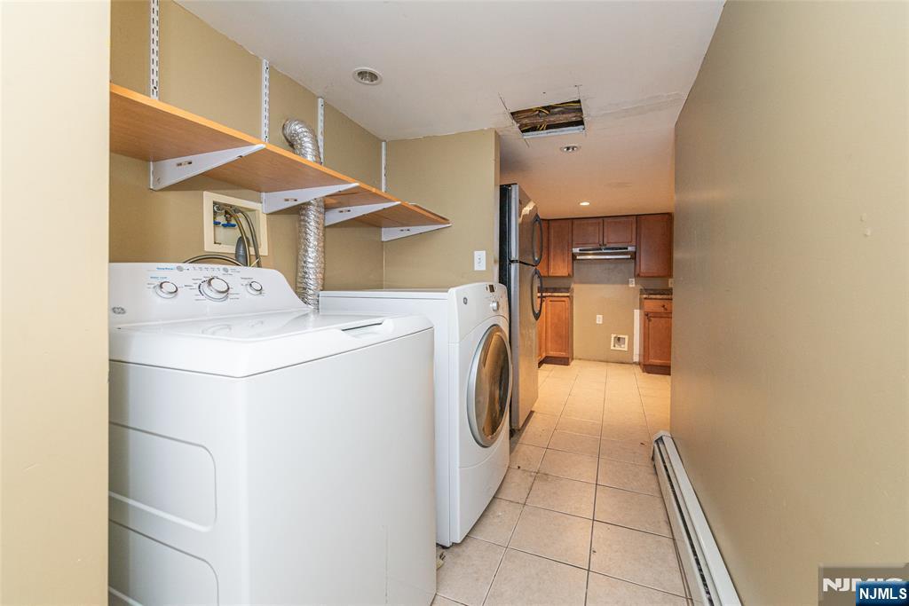 18 Van Rensselear Street Belleville, NJ 07109 - Photo 12 of 23