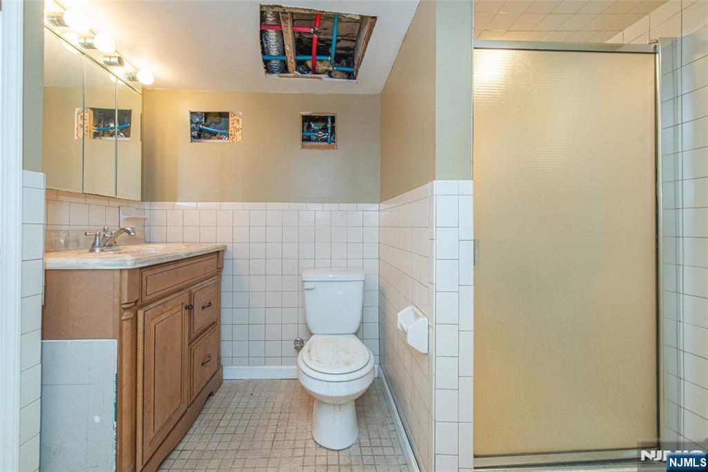 18 Van Rensselear Street Belleville, NJ 07109 - Photo 16 of 23