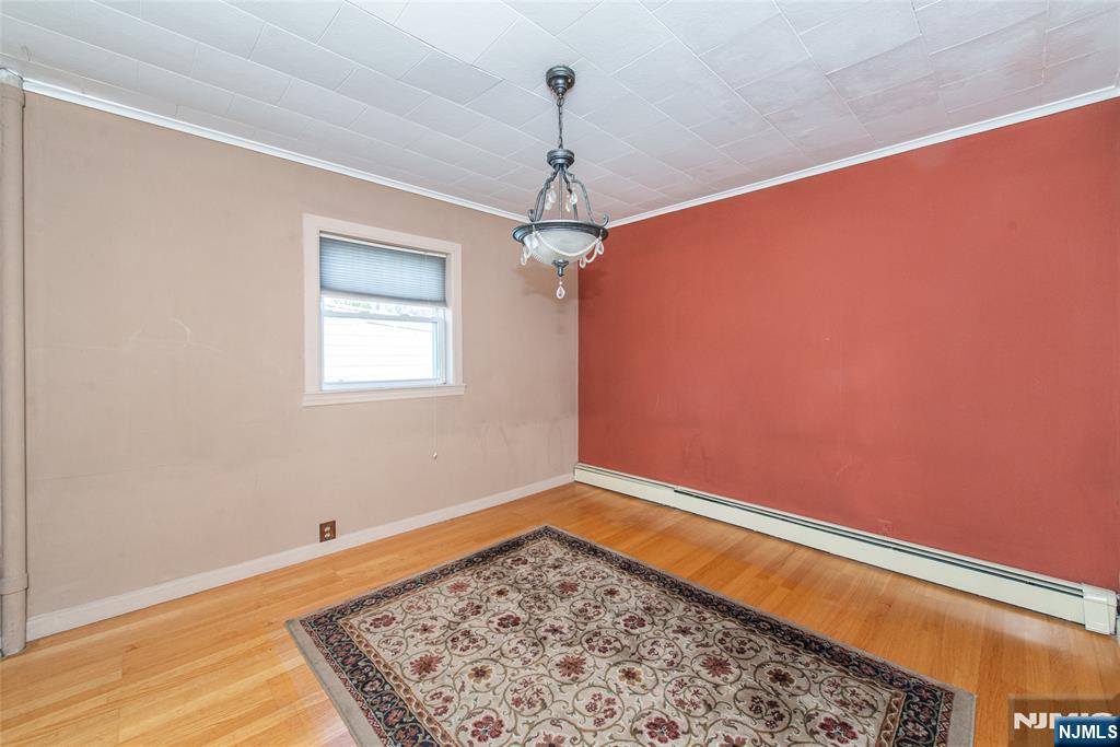 18 Van Rensselear Street Belleville, NJ 07109 - Photo 4 of 23