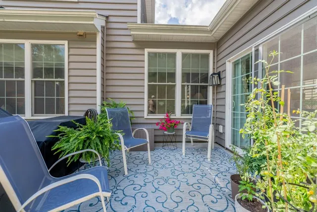 $525,000 | 6043 Liberty Boulevard, Gibsonia, PA 15044