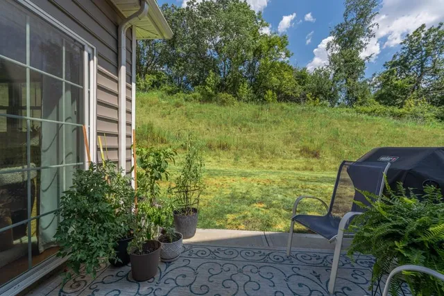 $525,000 | 6043 Liberty Boulevard, Gibsonia, PA 15044