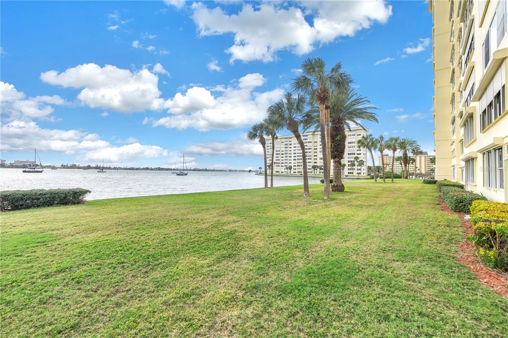 4525 Cove Circle, Unit 102 St. Petersburg, FL 33708 - Photo 52 of 73 a view of a field with an ocean
