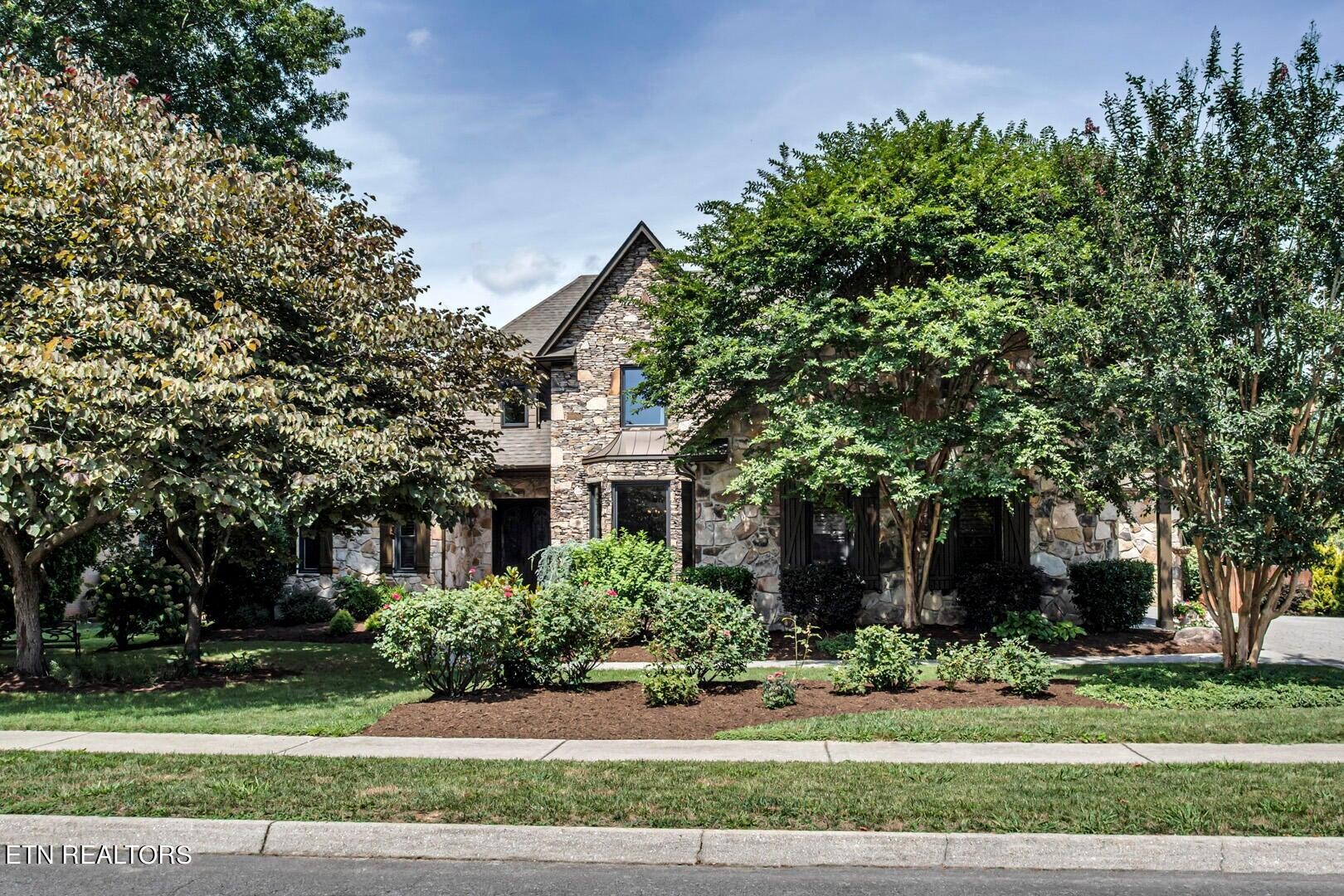 230 Shadowfax Road Knoxville, TN 37934 - Photo 1 of 47 Gallery Image 1