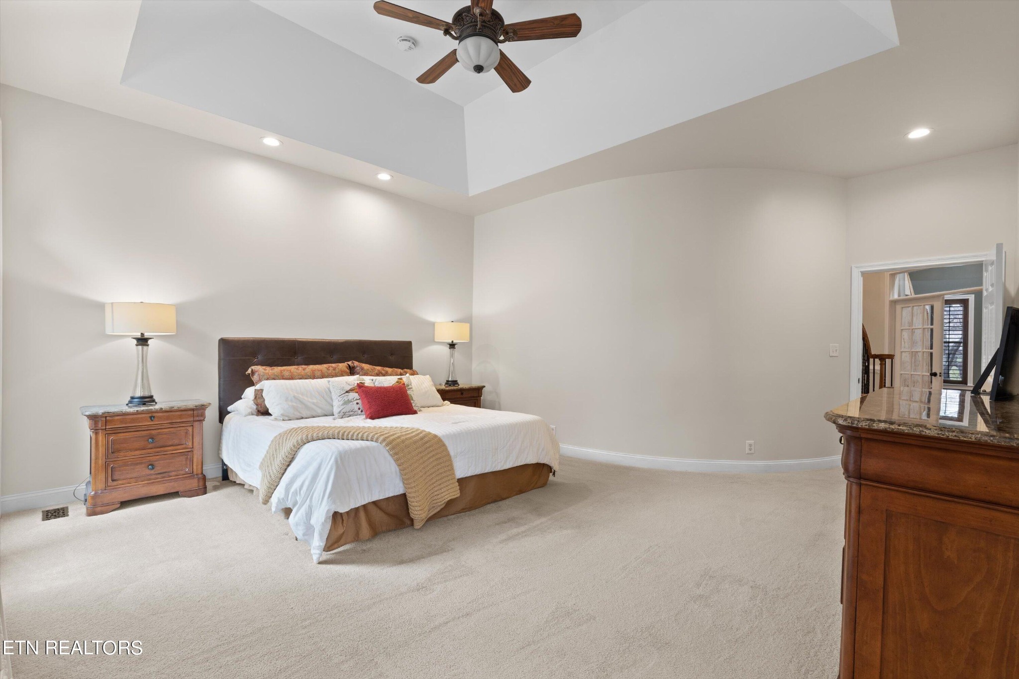 230 Shadowfax Road Knoxville, TN 37934 - Photo 5 of 47 Gallery Image 5