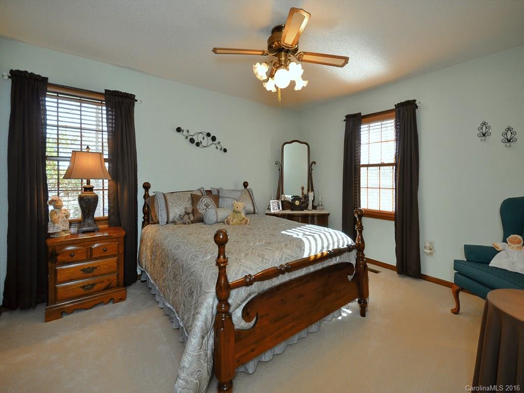 144 Ridge Road Candler, NC 28715 - Photo 14 of 19 Gallery Image 14