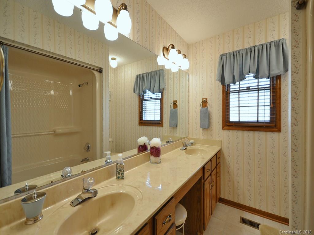 144 Ridge Road Candler, NC 28715 - Photo 15 of 19 Gallery Image 15