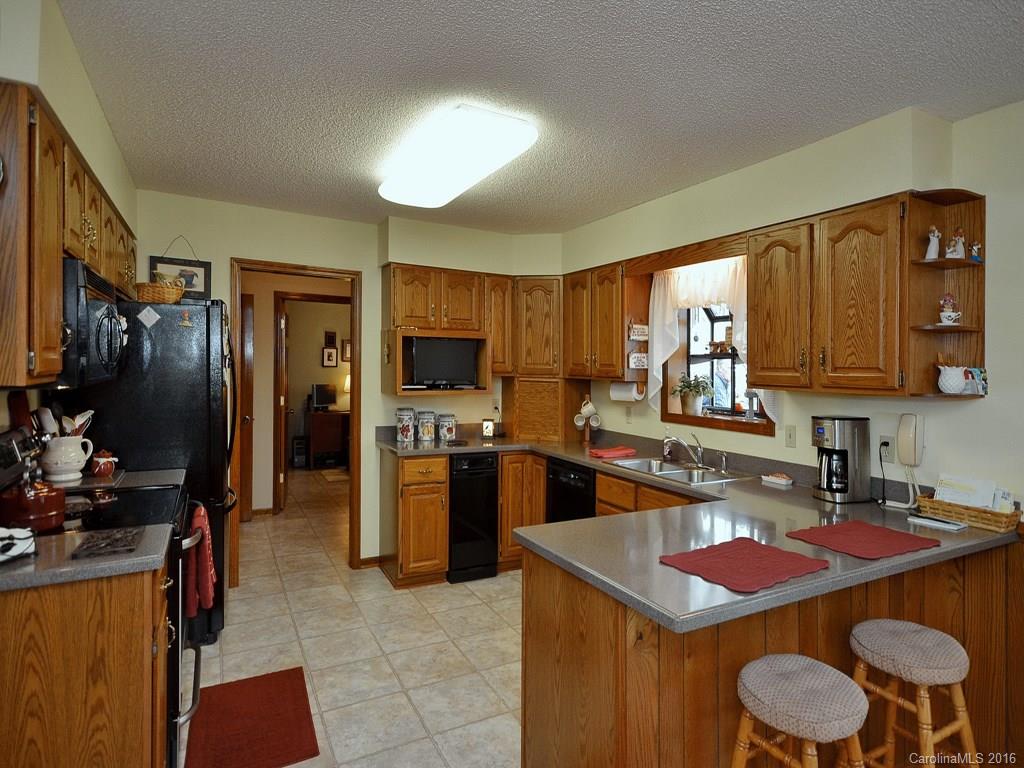144 Ridge Road Candler, NC 28715 - Photo 8 of 19 Gallery Image 8