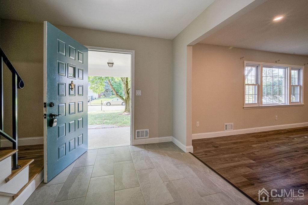 16 Oak Tree Road Monmouth Junction, NJ 08852 - Photo 6 of 29