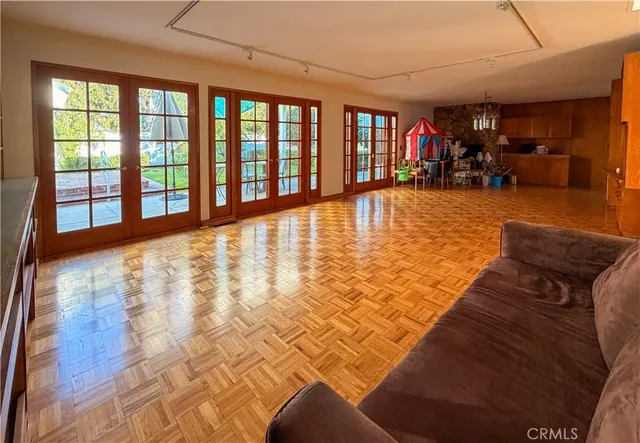 $5,800 | 5516 Ethel Avenue, Sherman Oaks, CA 91401