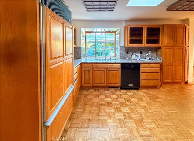 $5,800 | 5516 Ethel Avenue, Sherman Oaks, CA 91401