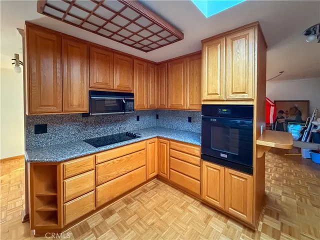 $5,800 | 5516 Ethel Avenue, Sherman Oaks, CA 91401