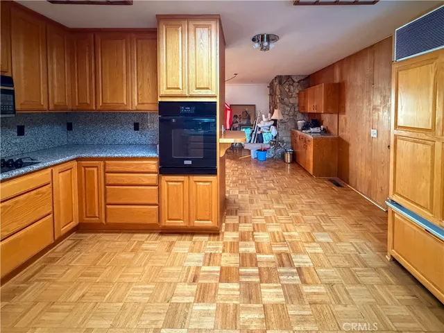 $5,800 | 5516 Ethel Avenue, Sherman Oaks, CA 91401