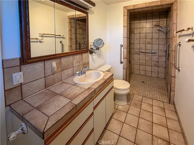 $5,800 | 5516 Ethel Avenue, Sherman Oaks, CA 91401