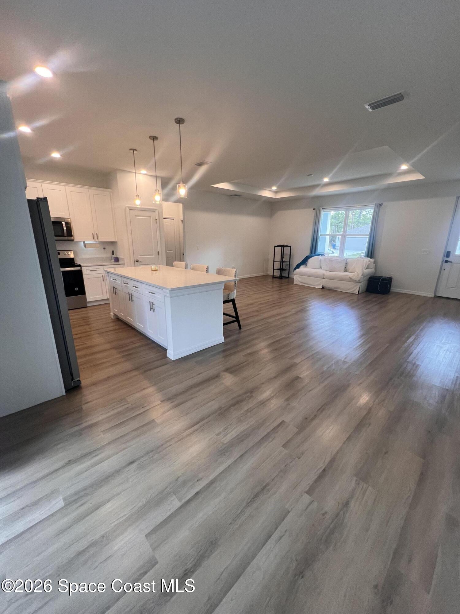 1146 Sexton Road Southwest Palm Bay, FL 32908 - Photo 4 of 17 UWQoG8PVRGmbDUYi1jdJ8g