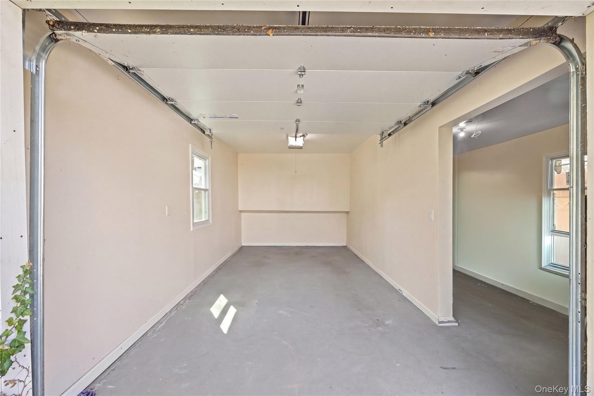 3 3rd Street Greenvale, NY 11548 - Photo 28 of 34
