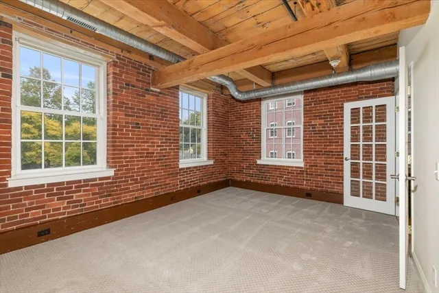 a view of an entrance of the house