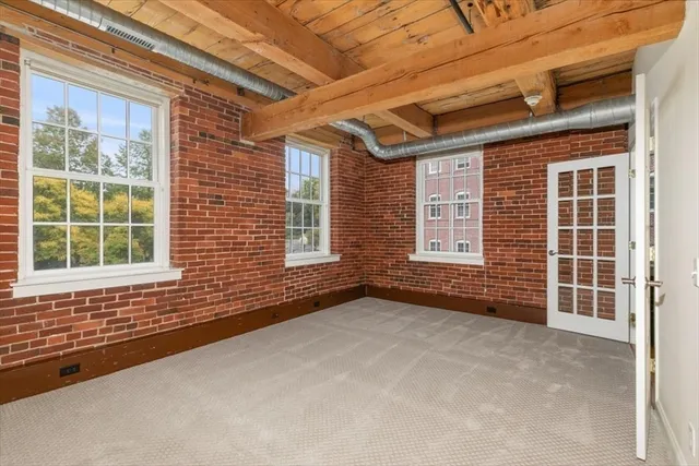 a view of an entrance of the house