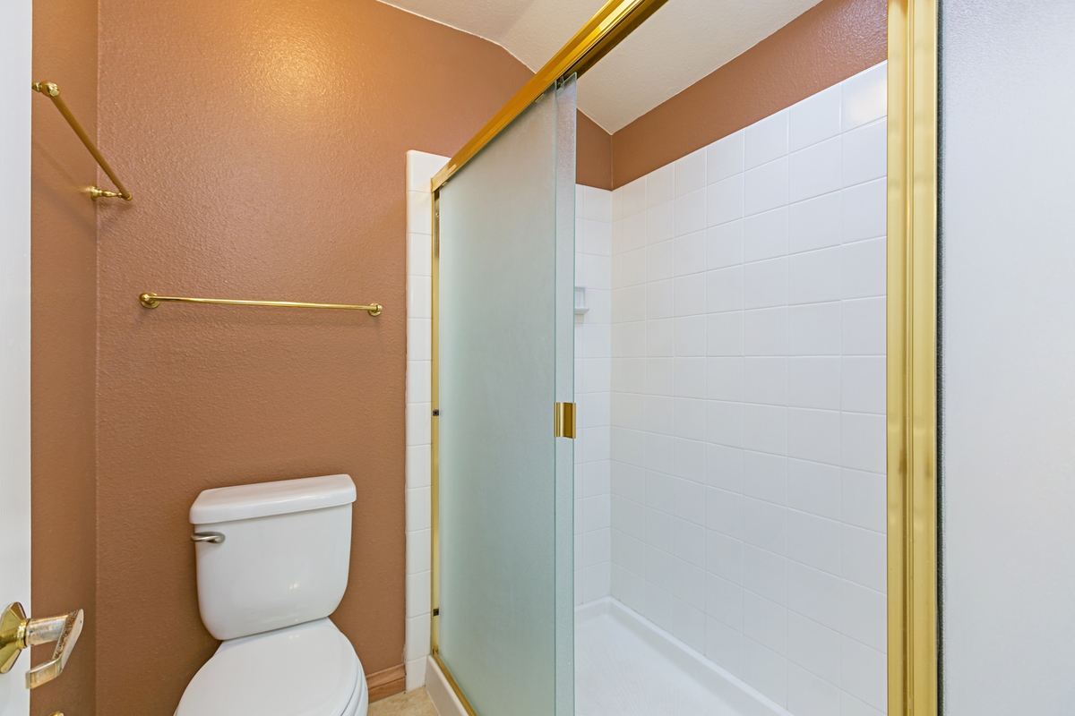 4918 Galicia Way Oceanside, CA 92056 - Photo 16 of 22