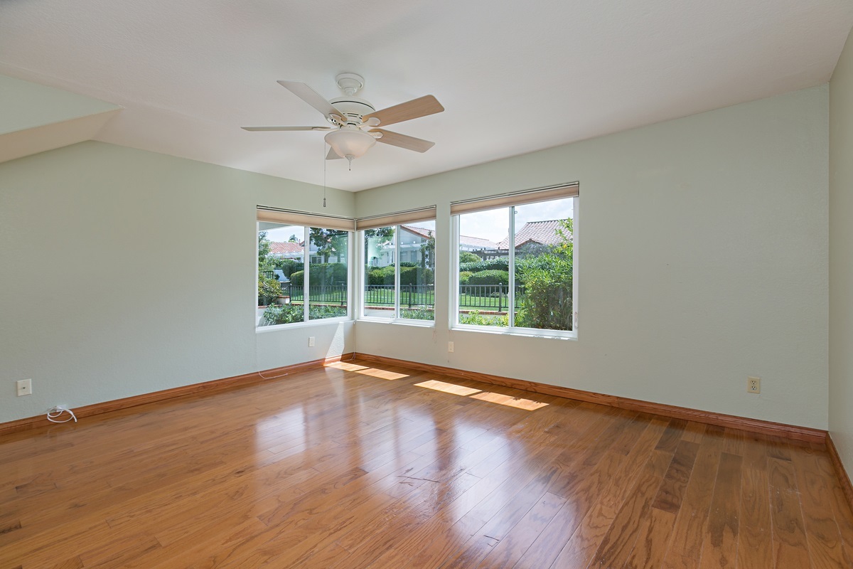 4918 Galicia Way Oceanside, CA 92056 - Photo 9 of 22