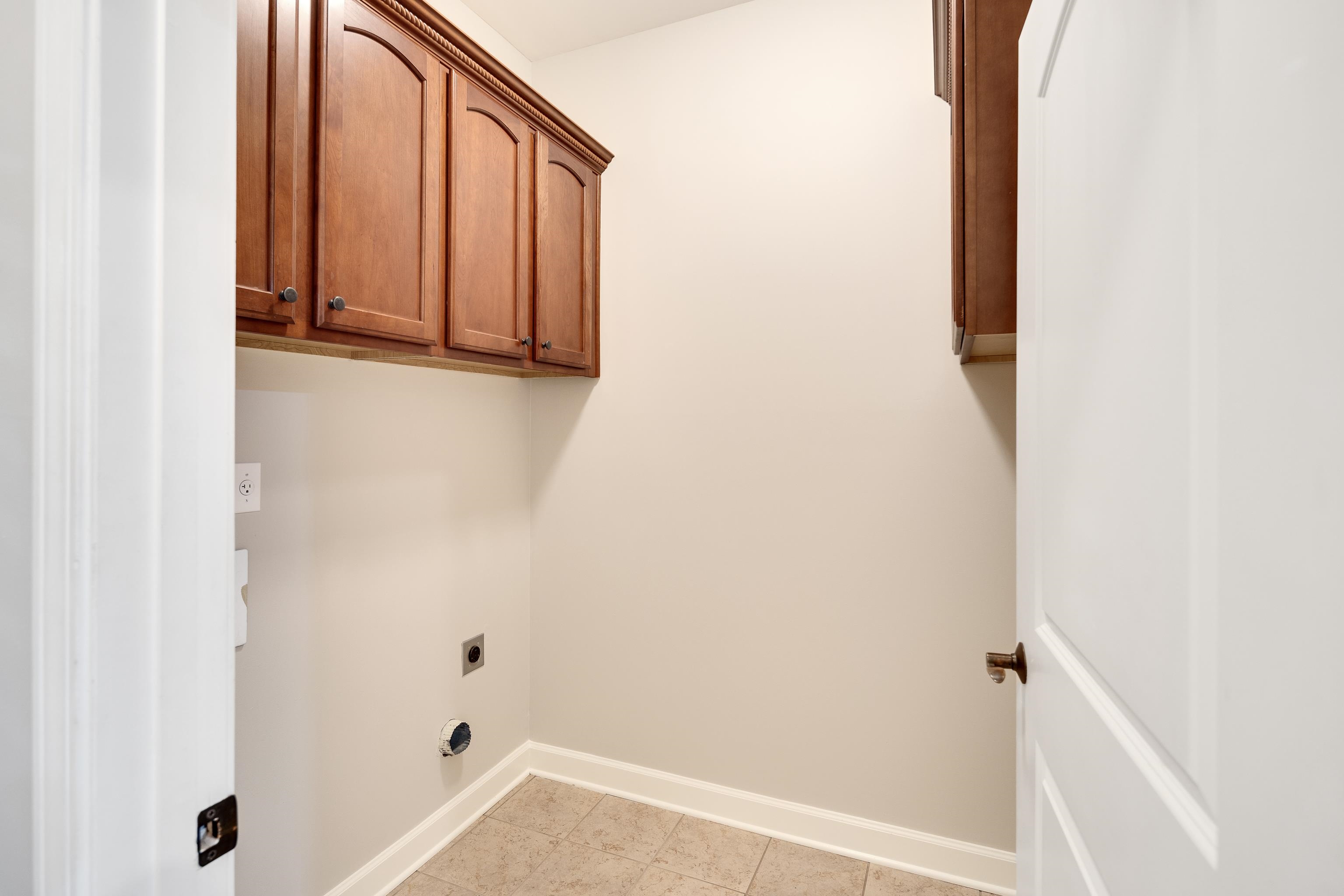 1422 Calumet Farms Drive, Unit 7 Collierville, TN 38017 - Photo 18 of 29 a view of a small space