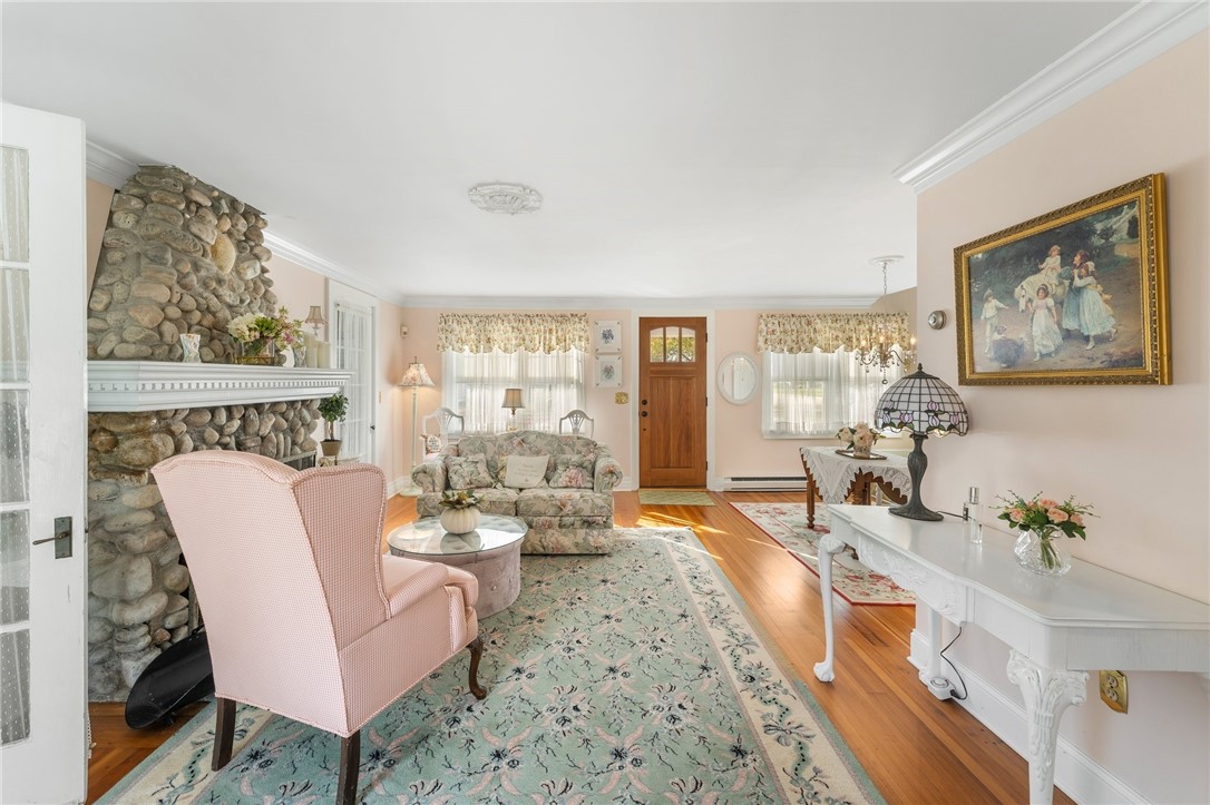 55 Crandall Avenue Westerly, RI 02891 - Photo 12 of 47