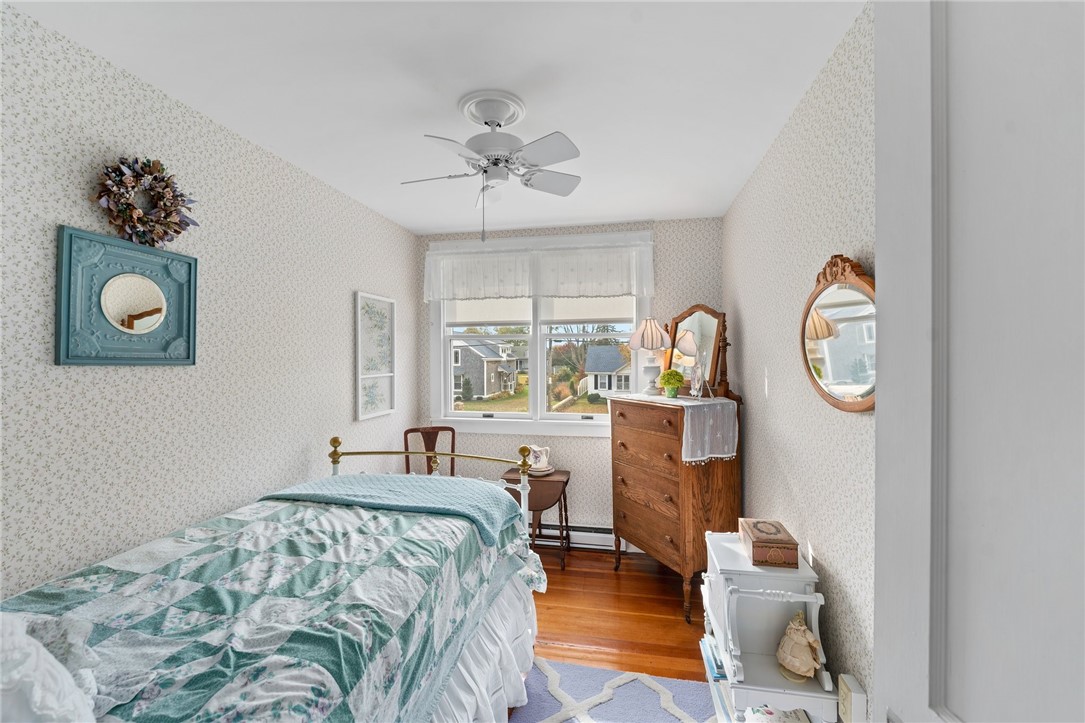 55 Crandall Avenue Westerly, RI 02891 - Photo 33 of 47