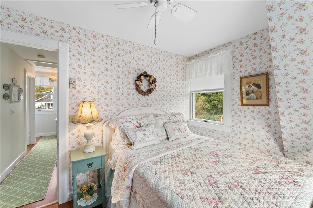 55 Crandall Avenue Westerly, RI 02891 - Photo 38 of 47