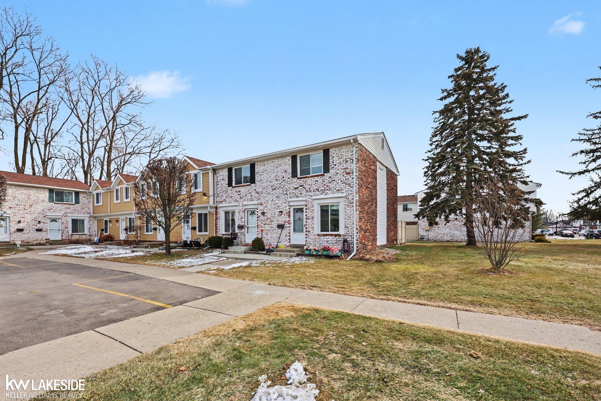 11518 Messmore Road, Unit 44 Utica, MI 48317 - Photo 3 of 21